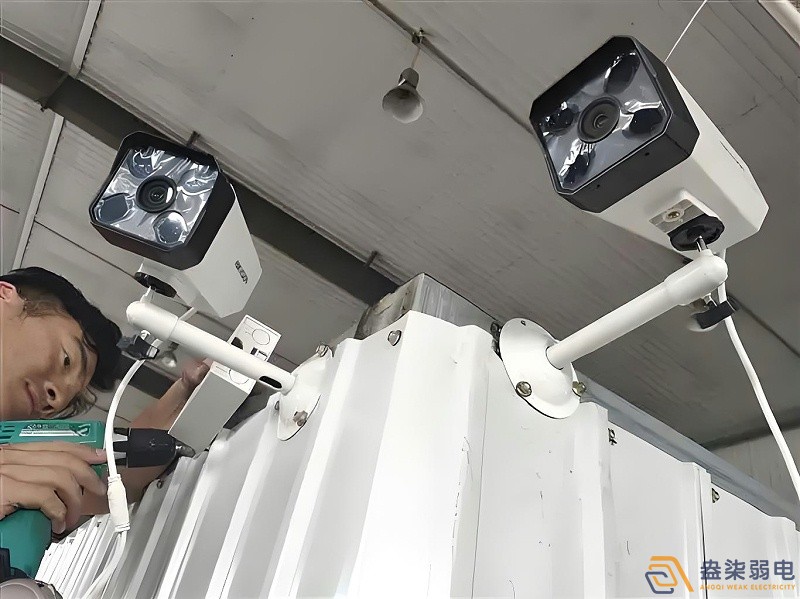 倉庫監(jiān)控怎么裝？AI智能攝像頭兼顧監(jiān)管與防盜