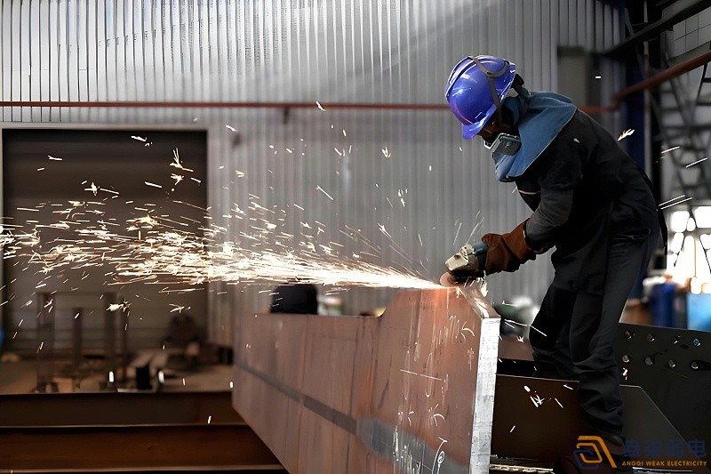 夏季車間安裝溫濕度檢測(cè)的必要性