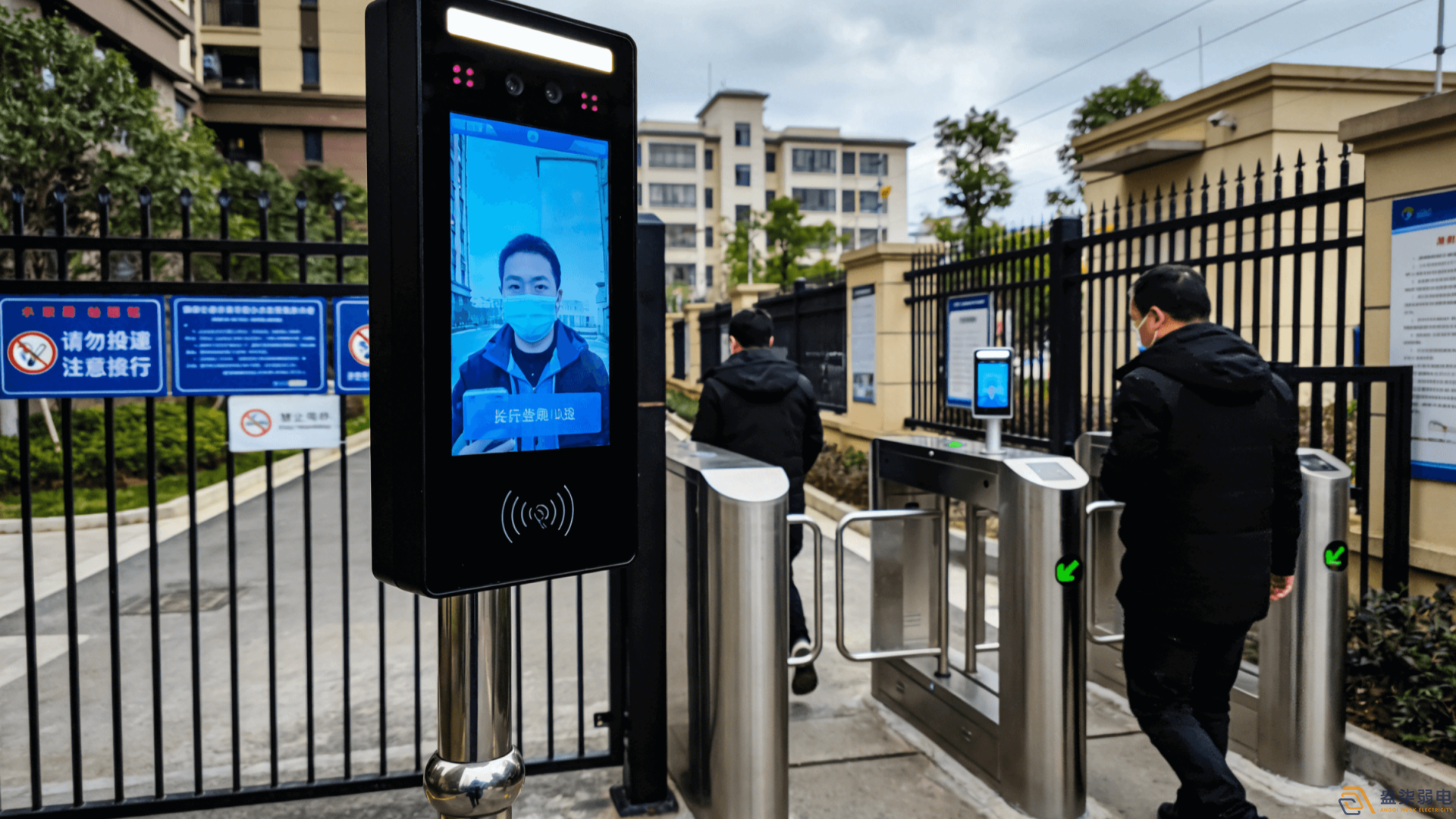 小區(qū)安裝門禁一體機(jī)的實(shí)際效果