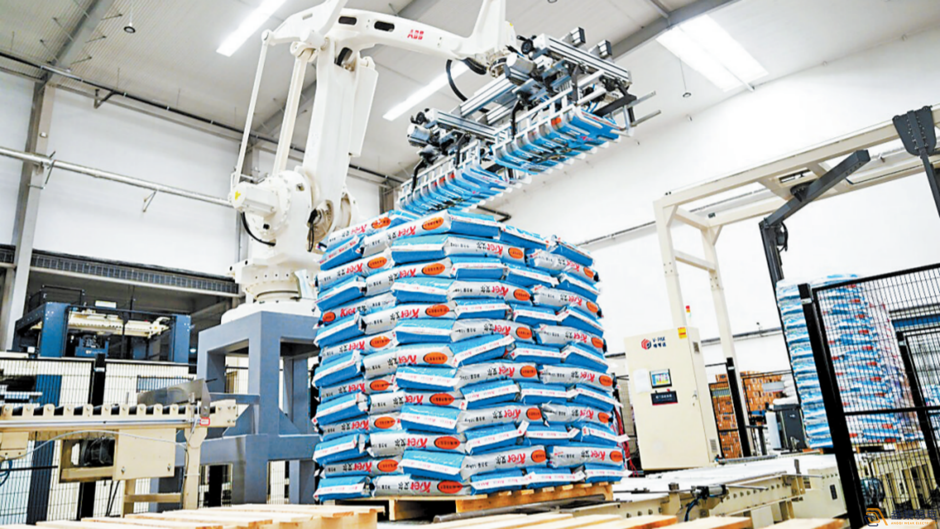 工廠告別人工堆疊！碼垛機器人