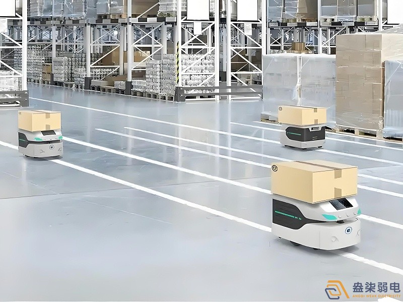 料箱機器人AGV，實現(xiàn)智能倉儲