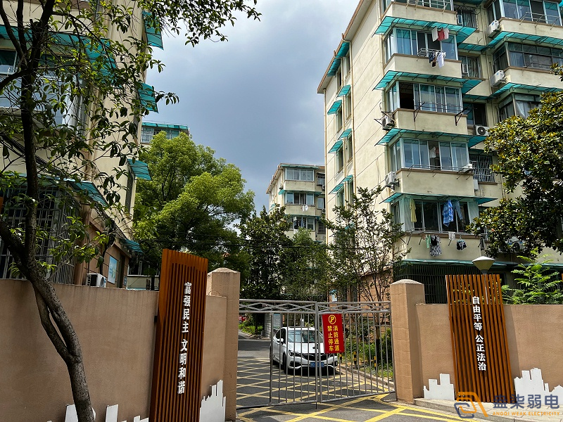 老舊小區(qū)道閘、監(jiān)控設(shè)施改造分享