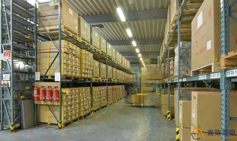 易燃易爆品貨架如何做好風(fēng)險把控？