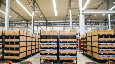 基于AGV的智能倉儲(chǔ)管理系統(tǒng)