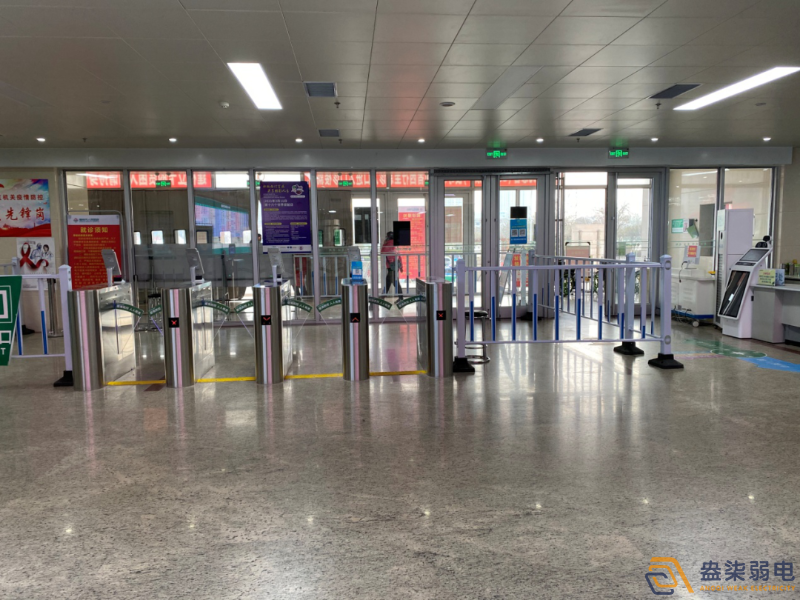 成都007科技今日分享，醫(yī)院智慧安防門禁系統(tǒng)